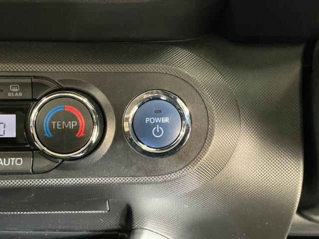 ロッキープレミアムＧ　ＨＥＶ　ワンオーナー　ナビ　パノラマモニターワンオーナー　ナビ　パノラマモニター　ドライブレコーダー　ＥＴＣ　アダプティブクルーズコントロール　スマートペダル　前後コーナーセンサー　シートヒーター　電子パーキング　オートブレーキホールド（京都府）の中古車