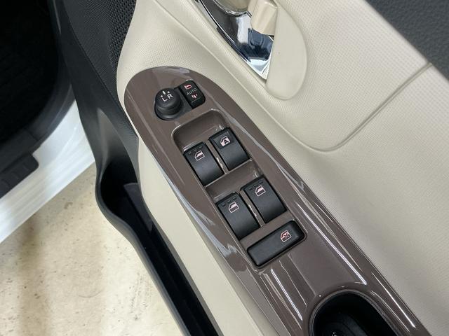 ムーヴキャンバスＧメイクアップ　ＳＡIII　ワンオーナー　ナビ　バックカメラワンオーナー　ナビ　バックカメラ　ドライブレコーダー　ＥＴＣ　両側電動スライドドア　オートマチックハイビーム　Ｂｌｕｅｔｏｏｔｈ　ＵＳＢ接続　ＤＶＤ再生　フルセグＴＶ　ＬＥＤヘッドライト　スマートキー（京都府）の中古車