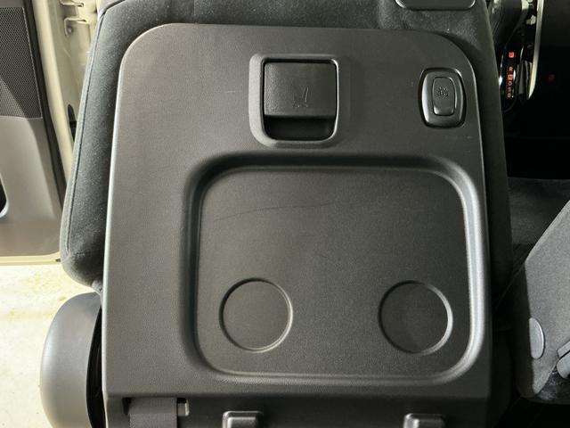 タントカスタムＲＳ　ＳＡ　ワンオーナー　ターボ　ナビ　後席モニターワンオーナー　ターボ　ナビＴＶ　バックカメラ　ＥＴＣ　フリップダウンモニター　両側電動スライドドア　１５インチ純正アルミホイール　Ｂｌｕｅｔｏｏｔｈ　ＵＳＢ接続　ＤＶＤ再生　ＬＥＤヘッドライト（京都府）の中古車