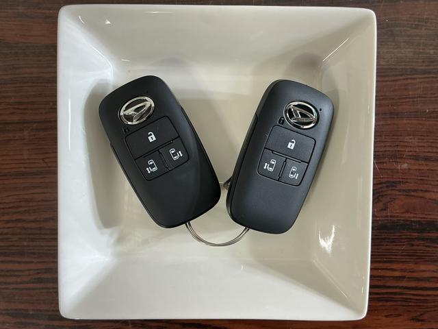 タントファンクロス　バックカメラ　両側電動スライド　シートヒーターバックカメラ　両側電動スライドドア　前後コーナーセンサー　前席シートヒーター　電子パーキング　オートマチックハイビーム　オートブレーキホールド　１４インチ純正アルミホイール　ＬＥＤヘッドライト（京都府）の中古車