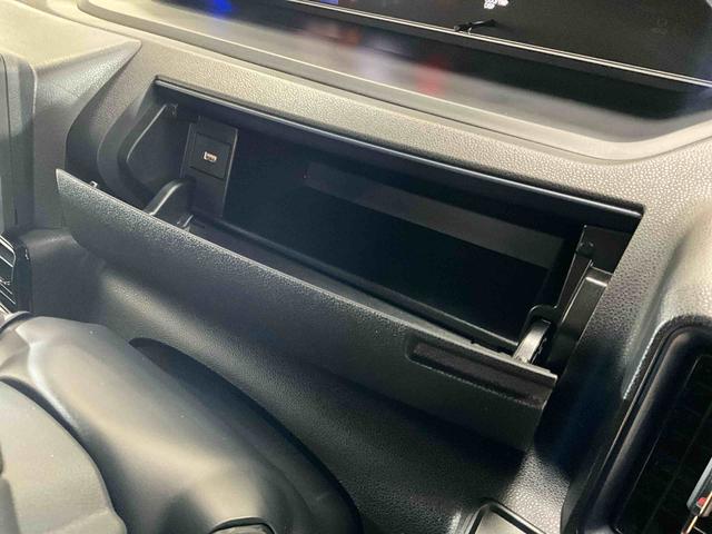 タントカスタムＲＳ　４ＷＤ　ターボワンオーナー　衝突軽減ブレーキ　認定中古車　４ＷＤ　両側電動スライドドア　電動パーキングブレーキ　オートブレーキホールド機能　運転席助手席シートヒーター　ターボ　　オートライト　オーディオレス車（京都府）の中古車