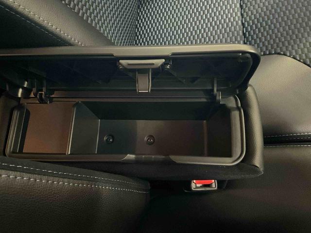 タントカスタムＲＳ　４ＷＤ　ターボワンオーナー　衝突軽減ブレーキ　認定中古車　４ＷＤ　両側電動スライドドア　電動パーキングブレーキ　オートブレーキホールド機能　運転席助手席シートヒーター　ターボ　　オートライト　オーディオレス車（京都府）の中古車