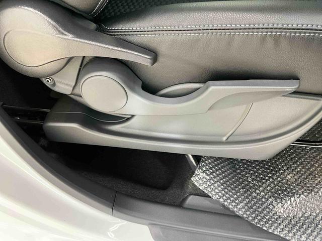 タントカスタムＲＳ　４ＷＤ　ターボワンオーナー　衝突軽減ブレーキ　認定中古車　４ＷＤ　両側電動スライドドア　電動パーキングブレーキ　オートブレーキホールド機能　運転席助手席シートヒーター　ターボ　　オートライト　オーディオレス車（京都府）の中古車