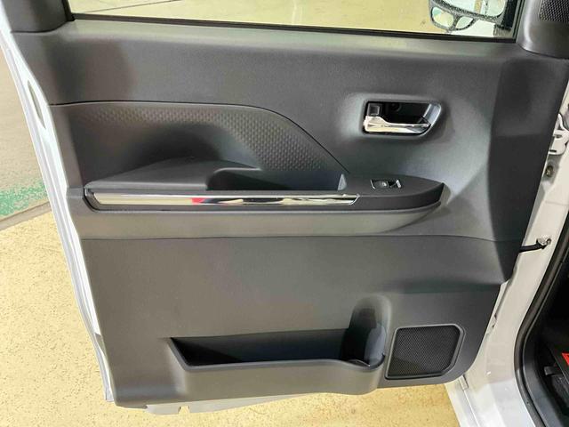 タントカスタムＲＳ　４ＷＤ　ターボワンオーナー　衝突軽減ブレーキ　認定中古車　４ＷＤ　両側電動スライドドア　電動パーキングブレーキ　オートブレーキホールド機能　運転席助手席シートヒーター　ターボ　　オートライト　オーディオレス車（京都府）の中古車