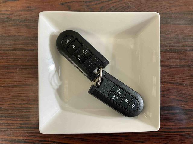 ムーヴキャンバスＸ　ＳＡIII衝突被害軽減ブレーキ　片側電動スライドドア　キーフリーシステム　プッシュボタンスタート　ＥＴＣ車載器　純正カーナビゲーション　フロントドライブレコーダー　パノラマモニター　ＬＥＤヘッドライト（京都府）の中古車