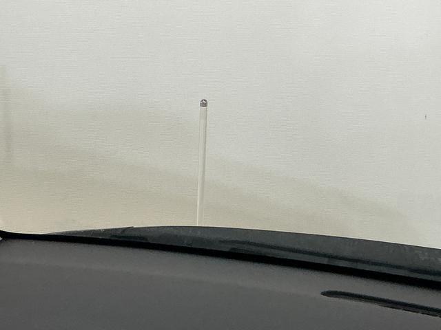 ミラＸスペシャル　ワンオーナー　５速ＭＴ車　ＣＤオーディオワンオーナー　５速ＭＴ車　ＣＤオーディオ　コーナーポール　ＨＩＤヘッドライト　ドアバイザー　キーレスエントリー　ヘッドライトレべライザー　マニュアルエアコン　１２Ｖ電源ソケット　スペアタイヤ（京都府）の中古車