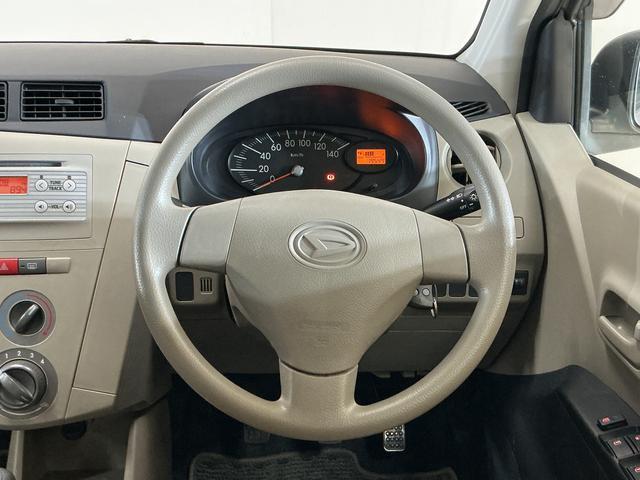 ミラＸスペシャル　ワンオーナー　５速ＭＴ車　ＣＤオーディオワンオーナー　５速ＭＴ車　ＣＤオーディオ　コーナーポール　ＨＩＤヘッドライト　ドアバイザー　キーレスエントリー　ヘッドライトレべライザー　マニュアルエアコン　１２Ｖ電源ソケット　スペアタイヤ（京都府）の中古車