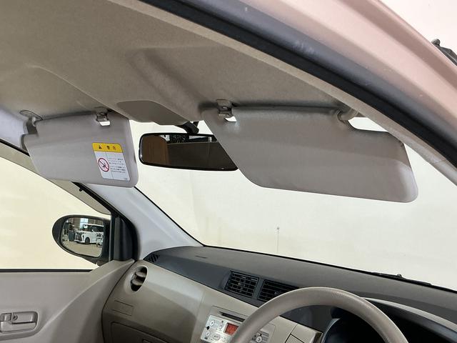 ミラＸスペシャル　ワンオーナー　５速ＭＴ車　ＣＤオーディオワンオーナー　５速ＭＴ車　ＣＤオーディオ　コーナーポール　ＨＩＤヘッドライト　ドアバイザー　キーレスエントリー　ヘッドライトレべライザー　マニュアルエアコン　１２Ｖ電源ソケット　スペアタイヤ（京都府）の中古車