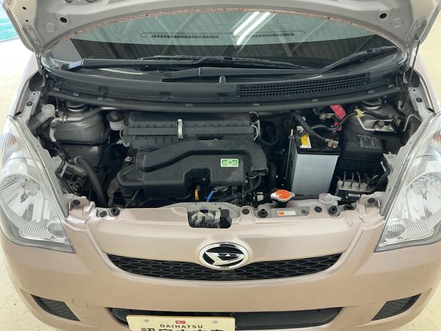 ミラＸスペシャル　ワンオーナー　５速ＭＴ車　ＣＤオーディオワンオーナー　５速ＭＴ車　ＣＤオーディオ　コーナーポール　ＨＩＤヘッドライト　ドアバイザー　キーレスエントリー　ヘッドライトレべライザー　マニュアルエアコン　１２Ｖ電源ソケット　スペアタイヤ（京都府）の中古車