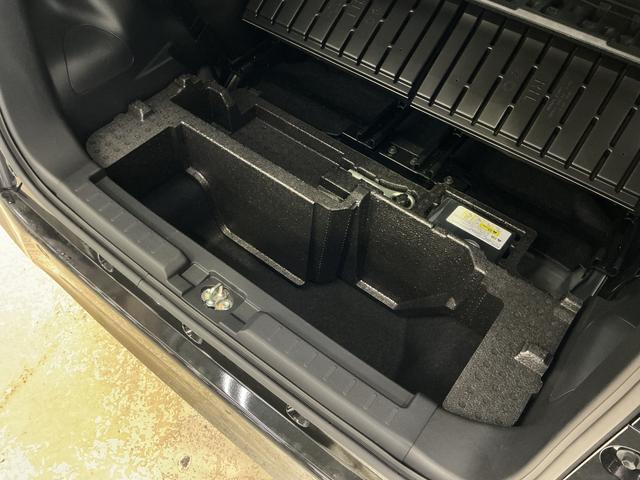 ムーヴG 助手席側リヤパワースライドドア スマートアシスト助手席側リヤパワースライドドア プッシュボタンエンジンスタート スマートアシスト LEDヘッドライト バックカメラ オートエアコン コーナーセンサー オートライト アルミホイール 電動格納式ドアミラー(京都府)の中古車