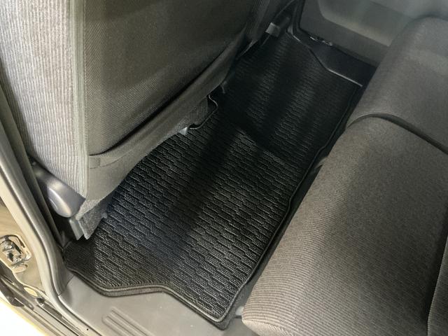 ムーヴG 助手席側リヤパワースライドドア スマートアシスト助手席側リヤパワースライドドア プッシュボタンエンジンスタート スマートアシスト LEDヘッドライト バックカメラ オートエアコン コーナーセンサー オートライト アルミホイール 電動格納式ドアミラー(京都府)の中古車