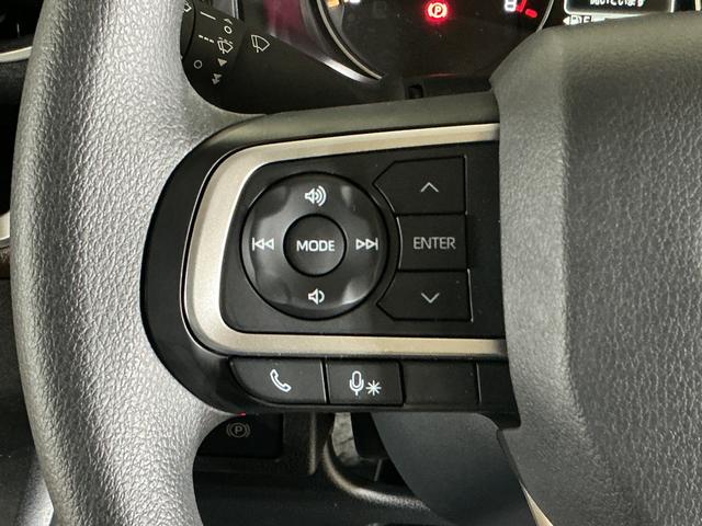 ムーヴG 助手席側リヤパワースライドドア スマートアシスト助手席側リヤパワースライドドア プッシュボタンエンジンスタート スマートアシスト LEDヘッドライト バックカメラ オートエアコン コーナーセンサー オートライト アルミホイール 電動格納式ドアミラー(京都府)の中古車