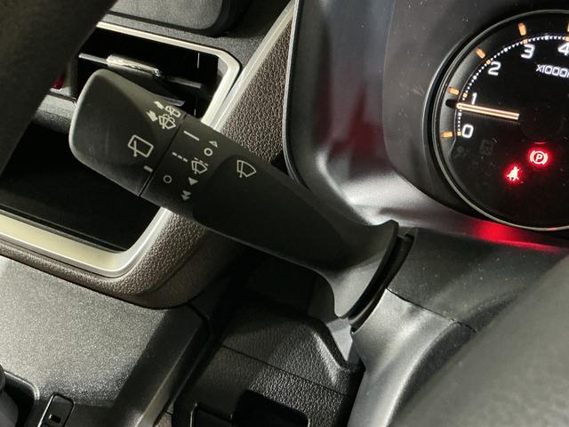 ムーヴG 助手席側リヤパワースライドドア スマートアシスト助手席側リヤパワースライドドア プッシュボタンエンジンスタート スマートアシスト LEDヘッドライト バックカメラ オートエアコン コーナーセンサー オートライト アルミホイール 電動格納式ドアミラー(京都府)の中古車