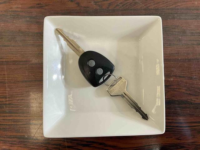 ミライースXパールホワイト 純正CD/AMFMステレオ ETC車載器 エコアイドルストップ デジタルスピードメーター キーレスエントリー 電動ミラー 社外14インチアルミホイール(京都府)の中古車