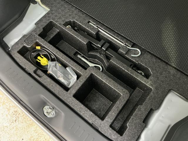 タントカスタムＸ　トップエディションＳＡIII　ＣＤチューナースマートアシストＩＩＩ　ＣＤチューナー　プッシュボタンエンジンスタート　助手席側リヤパワースライドドア　オートエアコン　ＬＥＤヘッドライト　オートライト　シートヒーター　アルミホイール　ＡＢＳ（京都府）の中古車