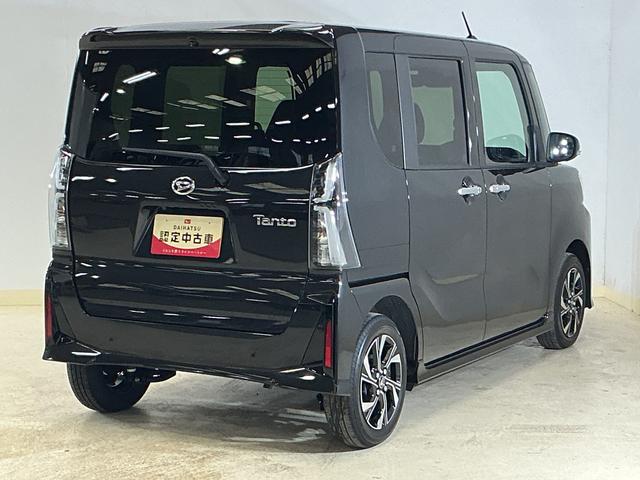 タントカスタムＸ　届出済未使用車　パノラマモニター　シートヒーター届出済み未使用車　パノラマモニター　スマートアシスト　シートヒーター　ＬＥＤヘッドライト　両側リヤパワースライドドア　プッシュボタンエンジンスタート　アルミホイール　オートエアコン　オートライト（京都府）の中古車