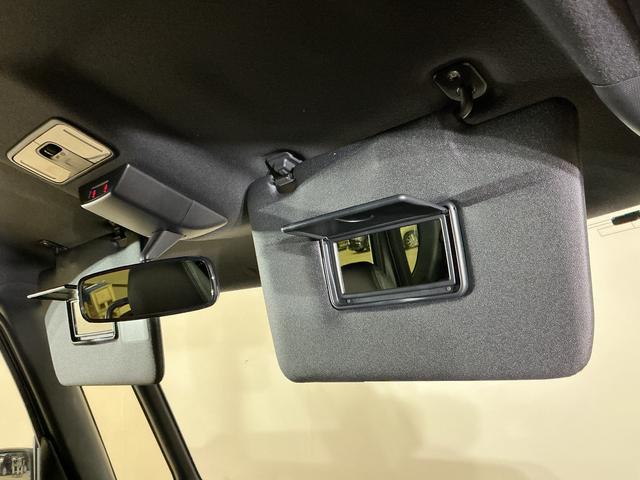 タントカスタムＸ　届出済未使用車　パノラマモニター　シートヒーター届出済み未使用車　パノラマモニター　スマートアシスト　シートヒーター　ＬＥＤヘッドライト　両側リヤパワースライドドア　プッシュボタンエンジンスタート　アルミホイール　オートエアコン　オートライト（京都府）の中古車