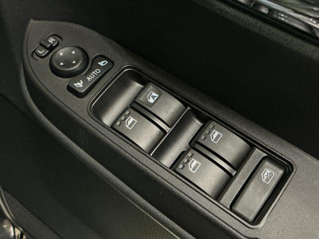 タントカスタムＸ　届出済未使用車　パノラマモニター　シートヒーター届出済み未使用車　パノラマモニター　スマートアシスト　シートヒーター　ＬＥＤヘッドライト　両側リヤパワースライドドア　プッシュボタンエンジンスタート　アルミホイール　オートエアコン　オートライト（京都府）の中古車