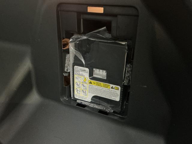 ロッキーＸ　ワンオーナー　ディスプレイオーディオ　バックカメラワンオーナー　９インチディスプレイオーディオ　バックカメラ　ＥＴＣ　ドライブレコーダー　前後コーナーセンサー　Ｂｌｕｅｔｏｏｔｈ　ＵＳＢ接続　ＨＤＭＩ接続　オートライト　スマートキー　プッシュスタート（京都府）の中古車