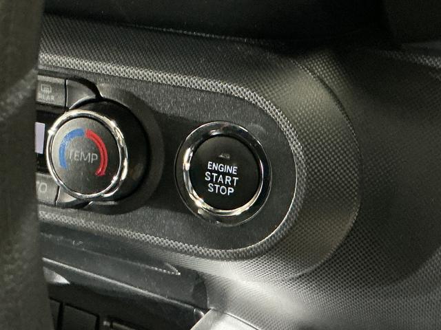 ロッキーＸ　ワンオーナー　ディスプレイオーディオ　バックカメラワンオーナー　９インチディスプレイオーディオ　バックカメラ　ＥＴＣ　ドライブレコーダー　前後コーナーセンサー　Ｂｌｕｅｔｏｏｔｈ　ＵＳＢ接続　ＨＤＭＩ接続　オートライト　スマートキー　プッシュスタート（京都府）の中古車