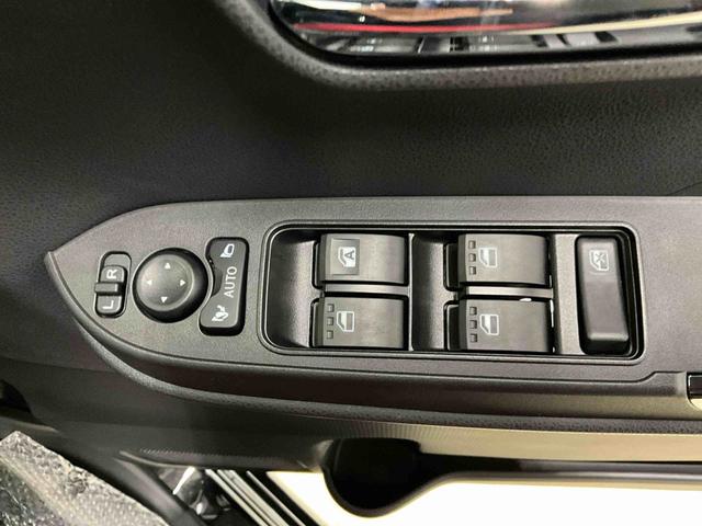 タントカスタムＸ届出済み未使用車　パノラマモニター　スマートアシスト　シートヒーター　ＬＥＤヘッドライト　両側リヤパワースライドドア　プッシュボタンエンジンスタート　アルミホイール　オートエアコン　オートライト（京都府）の中古車