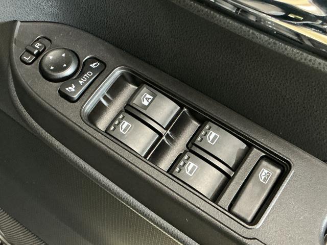 タントカスタムRS 届出済み未使用車 ターボ バックカメラ届出済み未使用車 ターボ バックカメラ 両側電動スライドドア 前後コーナーセンサー 前席シートヒーター 電子パーキング オートブレーキホールド オートマチックハイビーム 15インチ純正アルミホイール(京都府)の中古車