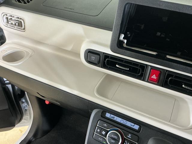 ムーヴキャンバスストライプスＧ　届出済み未使用車　パノラマモニター　ＵＳＢ届出済み未使用車　パノラマモニター　両側電動スライド　前後コーナーセンサー　シートヒーター　電子パーキング　オートマチックハイビーム　オートブレーキホールド　ホッとカップホルダー　ＵＳＢチャージャー（京都府）の中古車