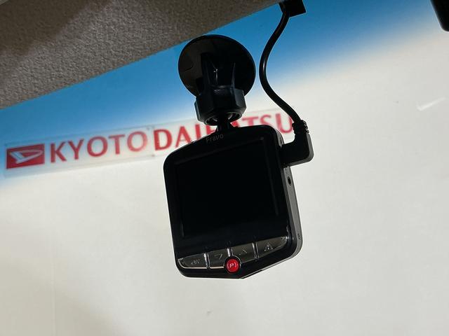 N−ONEG・Lパッケージ ナビ バックカメラ ドライブレコーダーナビ バックカメラ ドライブレコーダー ETC ワンセグTV HDMI接続 スマートキー プッシュスタート HIDヘッドライト オートライト 横滑り防止装置 スペアキー ドアバイザー 電動格納ミラー(京都府)の中古車