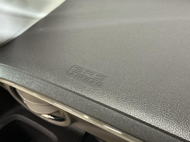 N−ONEG・Lパッケージ ナビ バックカメラ ドライブレコーダーナビ バックカメラ ドライブレコーダー ETC ワンセグTV HDMI接続 スマートキー プッシュスタート HIDヘッドライト オートライト 横滑り防止装置 スペアキー ドアバイザー 電動格納ミラー(京都府)の中古車