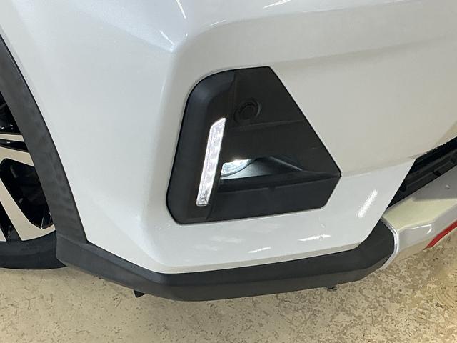 ロッキープレミアム ワンオーナー ナビ パノラマモニター ドラレコワンオーナー 4WD ターボ ナビ パノラマモニター ドラレコ ETC ブラインドスポットモニター ウインドシールドデアイサー アダプティブクルーズコントロール シートヒーター Bluetooth(京都府)の中古車