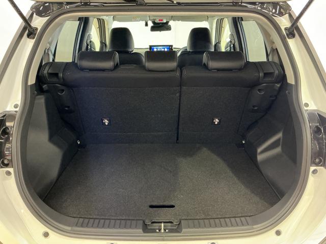 ロッキープレミアム ワンオーナー ナビ パノラマモニター ドラレコワンオーナー 4WD ターボ ナビ パノラマモニター ドラレコ ETC ブラインドスポットモニター ウインドシールドデアイサー アダプティブクルーズコントロール シートヒーター Bluetooth(京都府)の中古車