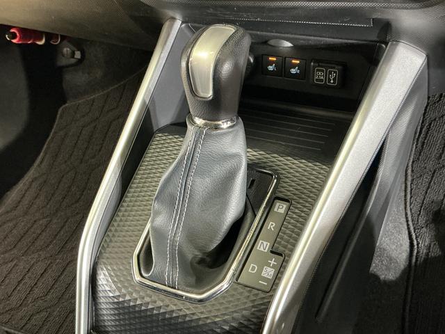 ロッキープレミアム ワンオーナー ナビ パノラマモニター ドラレコワンオーナー 4WD ターボ ナビ パノラマモニター ドラレコ ETC ブラインドスポットモニター ウインドシールドデアイサー アダプティブクルーズコントロール シートヒーター Bluetooth(京都府)の中古車