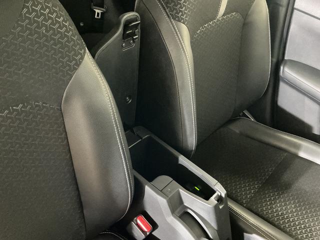 ロッキープレミアム ワンオーナー ナビ パノラマモニター ドラレコワンオーナー 4WD ターボ ナビ パノラマモニター ドラレコ ETC ブラインドスポットモニター ウインドシールドデアイサー アダプティブクルーズコントロール シートヒーター Bluetooth(京都府)の中古車