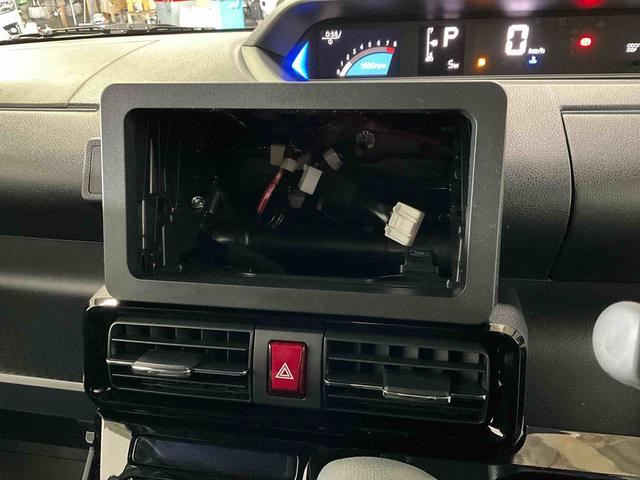 タントカスタムＸ　届出済未使用車　オーディオレス　全方位カメラ届出済未使用車　オーディオレス　全方位カメラ　運転席助手席シートヒーター　電動パーキングブレーキ　オートエアコン　オートライト　両側電動スライドドア　ＬＥＤヘッドライト　ＬＥＤフォグランプ（京都府）の中古車