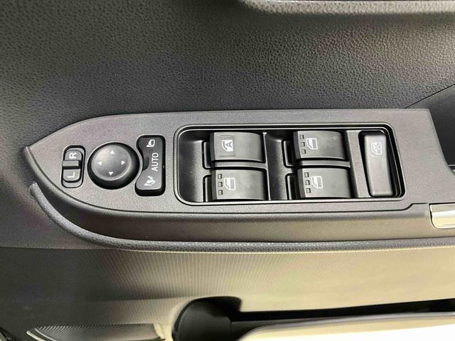 タントカスタムＸ　届出済未使用車　オーディオレス　全方位カメラ届出済未使用車　オーディオレス　全方位カメラ　運転席助手席シートヒーター　電動パーキングブレーキ　オートエアコン　オートライト　両側電動スライドドア　ＬＥＤヘッドライト　ＬＥＤフォグランプ（京都府）の中古車