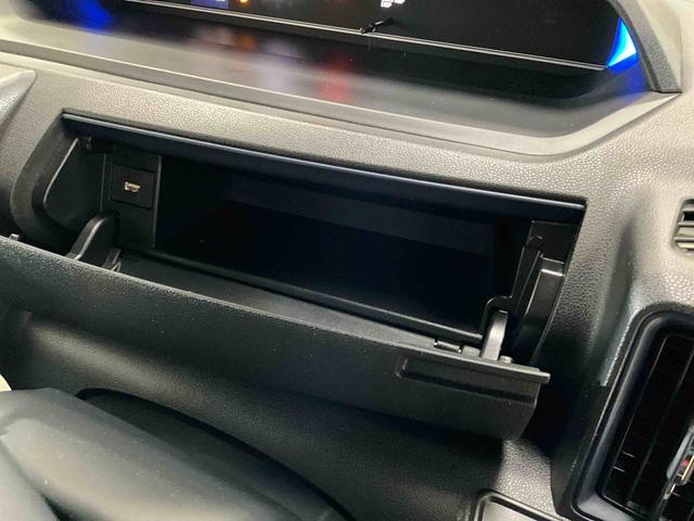 タントカスタムＸ　届出済未使用車　オーディオレス　全方位カメラ届出済未使用車　オーディオレス　全方位カメラ　運転席助手席シートヒーター　電動パーキングブレーキ　オートエアコン　オートライト　両側電動スライドドア　ＬＥＤヘッドライト　ＬＥＤフォグランプ（京都府）の中古車