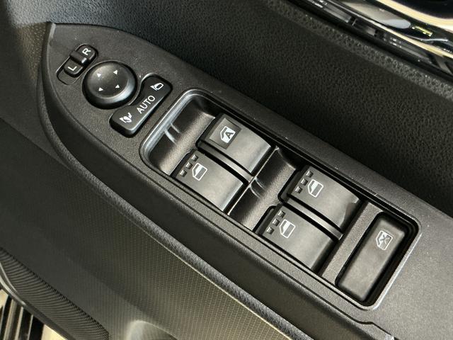 タントカスタムX 届出済未使用車 両側リヤパワースライドドア届出済未使用車 スマートアシスト 両側リヤパワースライドドア パノラマモニター プッシュボタンエンジンスタート LEDヘッドライト コーナーセンサー オートエアコン オートライト シートヒーター(京都府)の中古車