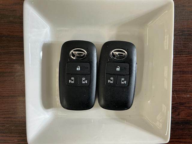 トールカスタムＧ　ターボ　ワンオーナー　ナビ　パノラマモニターワンオーナー　ナビ　パノラマモニター　ドラレコ　ＥＴＣ　フリップダウンモニター　両側電動ｊスライドドア　アダプティブクルーズコントロール　コーナーセンサー　電子パーキング　オートブレーキホールド（京都府）の中古車