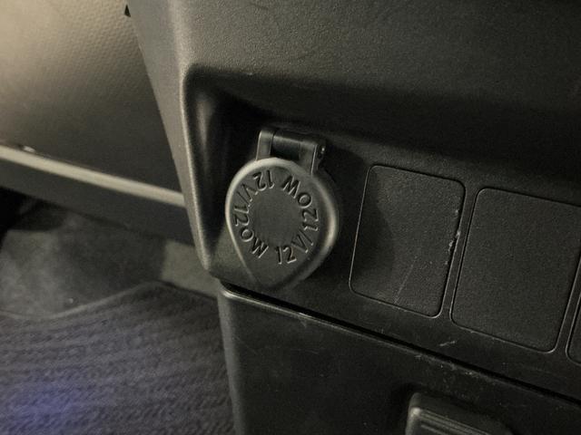 トールカスタムＧ　ターボ　ワンオーナー　ナビ　パノラマモニターワンオーナー　ナビ　パノラマモニター　ドラレコ　ＥＴＣ　フリップダウンモニター　両側電動ｊスライドドア　アダプティブクルーズコントロール　コーナーセンサー　電子パーキング　オートブレーキホールド（京都府）の中古車