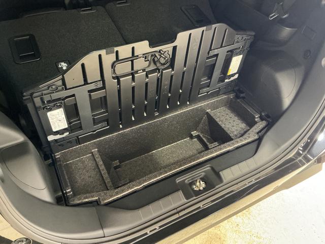 タントカスタムＸ　届出済み未使用車　パノラマモニター　両側電動届出済み未使用車　パノラマモニター　両側電動スライドドア　前後コーナーセンサー　前席シートヒーター　電子パーキング　オートブレーキホールド　オートマチックハイビーム　１４インチ純正アルミホイール（京都府）の中古車