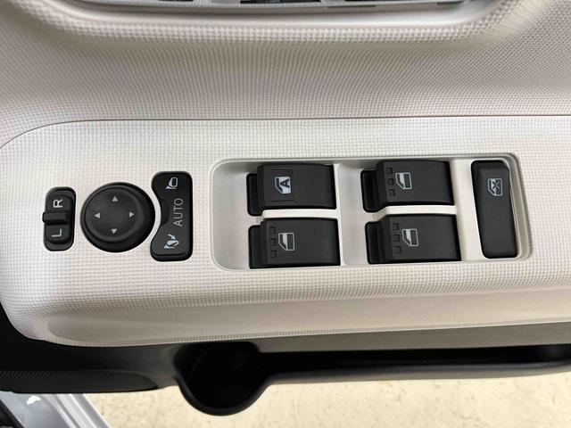 ムーヴキャンバスストライプスＧバックカメラ対応　ＬＥＤヘッドランプ　プッシュボタンスタート　キーフリーシステム　アイドリングストップ　オートエアコン　シートヒーター　ベンチシート　オートライト　両側電動スライドドア　ＡＢＳ（京都府）の中古車