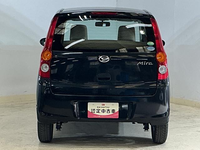 ミラＸスペシャル　ワンオーナー　５速ＭＴ車　ＣＤオーディオワンオーナー　５速ＭＴ車　ＣＤオーディオ　ＨＩＤヘッドライト　キーレスエントリー　ドアバイザー　ヘッドライトレべライザー　マニュアルエアコン　１２Ｖ電源ソケット　１３インチ社外アルミホイール（京都府）の中古車