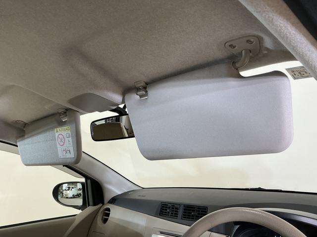 ミラＸスペシャル　ワンオーナー　５速ＭＴ車　ＣＤオーディオワンオーナー　５速ＭＴ車　ＣＤオーディオ　ＨＩＤヘッドライト　キーレスエントリー　ドアバイザー　ヘッドライトレべライザー　マニュアルエアコン　１２Ｖ電源ソケット　１３インチ社外アルミホイール（京都府）の中古車
