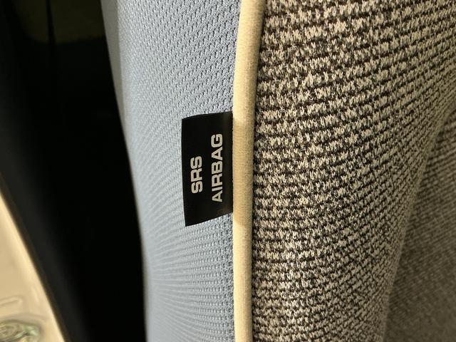 ムーヴキャンバスストライプスＧ　届出済み未使用車　４ＷＤ　バックカメラ届出済み未使用車　４ＷＤ　バックカメラ　両側電動スライドドア　前後コーナーセンサー　シートヒーター　電子パーキング　オートマチックハイビーム　オートブレーキホールド　ホッとカップホルダー　ＵＳＢ（京都府）の中古車