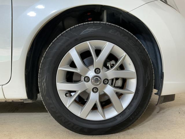 ノートｅ−パワー　メダリスト　ナビ　バックカメラ　ＥＴＣ純正ナビ　ＥＴＣ　社外ドライブレコーダー　プッシュボタンエンジンスタート　ＬＥＤヘッドライト　フルセグチューナー　ブルートゥース対応　アルミホイール　バックカメラ　オートライト　オートエアコン　ＡＢＳ（京都府）の中古車