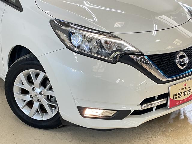 ノートｅ−パワー　メダリスト　ナビ　バックカメラ　ＥＴＣ純正ナビ　ＥＴＣ　社外ドライブレコーダー　プッシュボタンエンジンスタート　ＬＥＤヘッドライト　フルセグチューナー　ブルートゥース対応　アルミホイール　バックカメラ　オートライト　オートエアコン　ＡＢＳ（京都府）の中古車