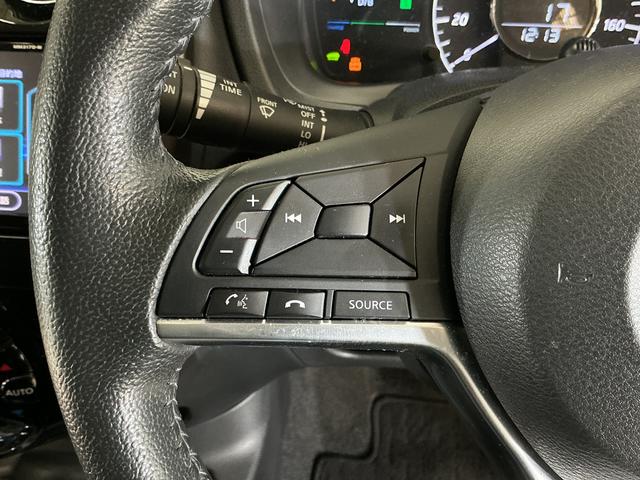 ノートｅ−パワー　メダリスト　ナビ　バックカメラ　ＥＴＣ純正ナビ　ＥＴＣ　社外ドライブレコーダー　プッシュボタンエンジンスタート　ＬＥＤヘッドライト　フルセグチューナー　ブルートゥース対応　アルミホイール　バックカメラ　オートライト　オートエアコン　ＡＢＳ（京都府）の中古車