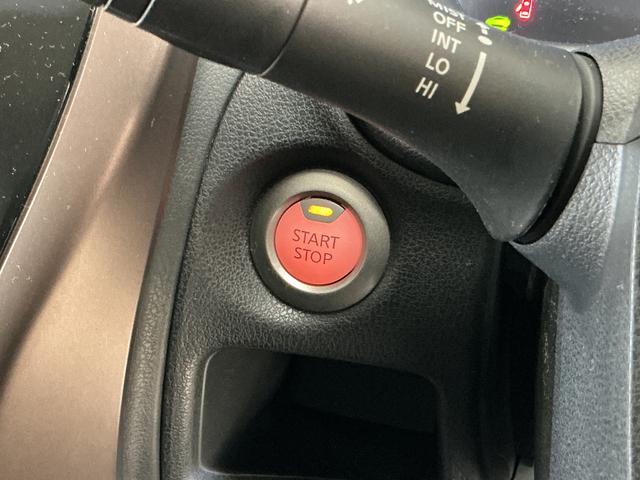 ノートｅ−パワー　メダリスト　ナビ　バックカメラ　ＥＴＣ純正ナビ　ＥＴＣ　社外ドライブレコーダー　プッシュボタンエンジンスタート　ＬＥＤヘッドライト　フルセグチューナー　ブルートゥース対応　アルミホイール　バックカメラ　オートライト　オートエアコン　ＡＢＳ（京都府）の中古車