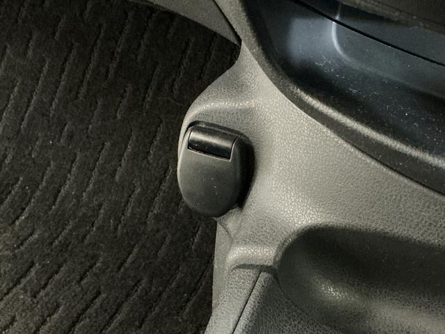 ノートｅ−パワー　メダリスト　ナビ　バックカメラ　ＥＴＣ純正ナビ　ＥＴＣ　社外ドライブレコーダー　プッシュボタンエンジンスタート　ＬＥＤヘッドライト　フルセグチューナー　ブルートゥース対応　アルミホイール　バックカメラ　オートライト　オートエアコン　ＡＢＳ（京都府）の中古車