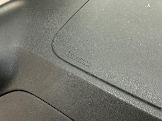 ノートｅ−パワー　メダリスト　ナビ　バックカメラ　ＥＴＣ純正ナビ　ＥＴＣ　社外ドライブレコーダー　プッシュボタンエンジンスタート　ＬＥＤヘッドライト　フルセグチューナー　ブルートゥース対応　アルミホイール　バックカメラ　オートライト　オートエアコン　ＡＢＳ（京都府）の中古車